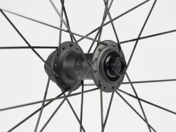 Trek Bikes Bontrager Aeolus Elite 35 TLR Disc Road Wheel