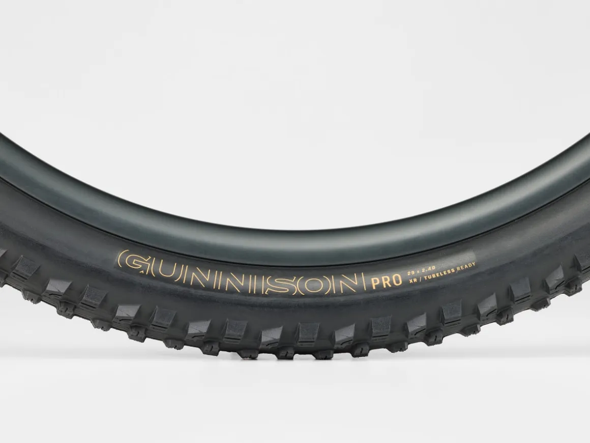 Trek Bikes Bontrager Gunnison Pro XR TLR MTB Tire