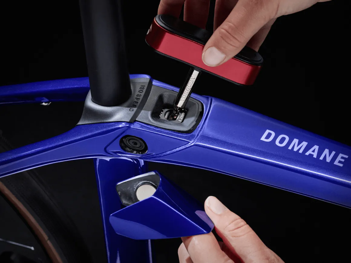 Women Trek Bikes Domane SL 6 Gen 4