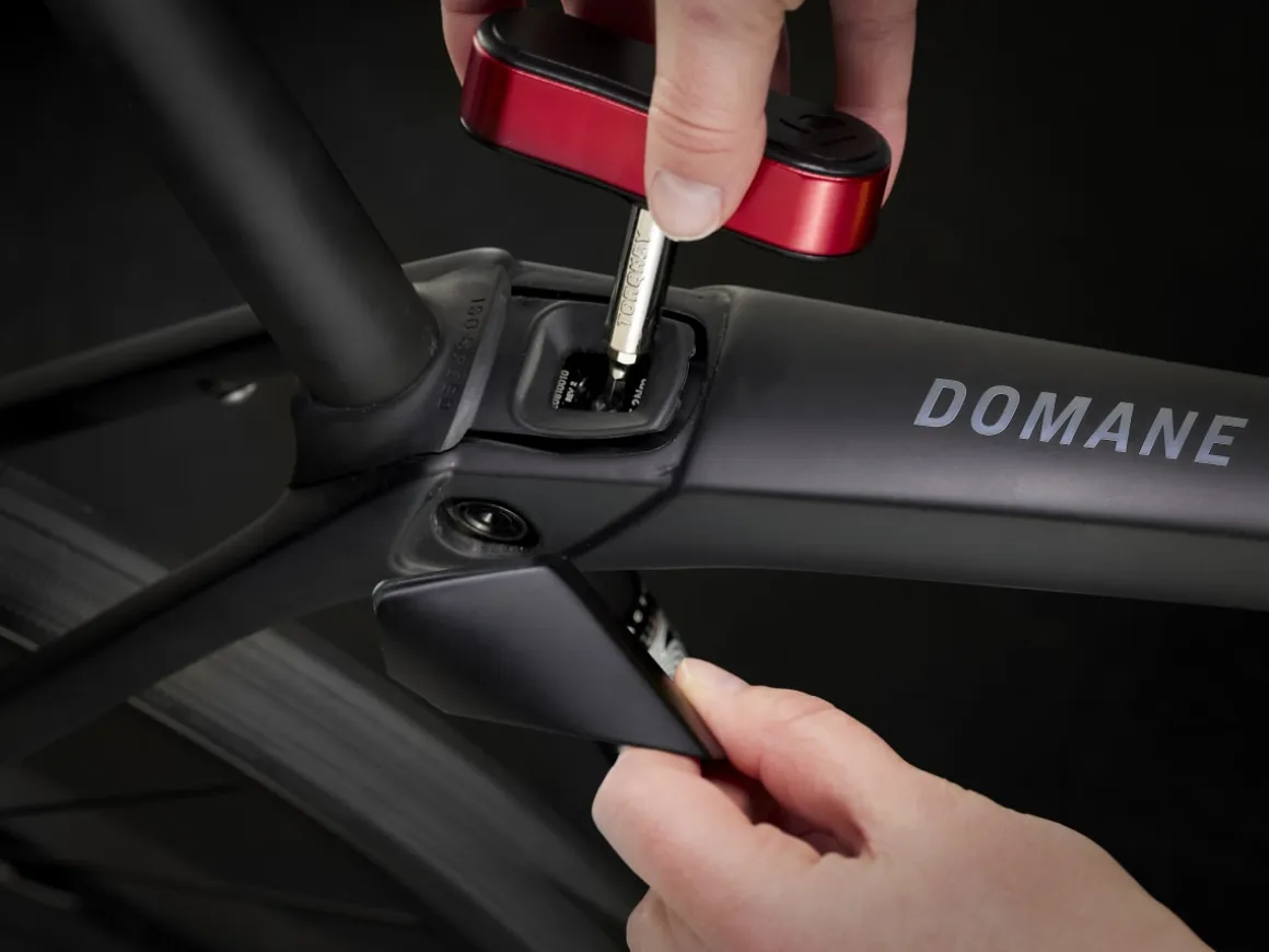 Women Trek Bikes Domane SL 5 Gen 4