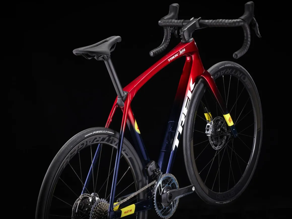 Women Trek Bikes Domane SLR 9 AXS Gen 4