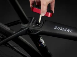 Women Trek Bikes Domane SLR 7 AXS Gen 4
