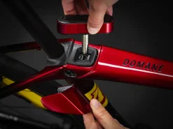 Women Trek Bikes Domane SLR 7 Gen 4