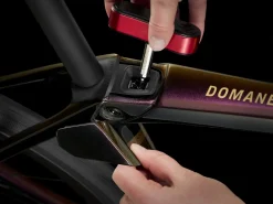 Women Trek Bikes Domane SLR 6 Gen 4