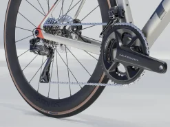 Women Trek Bikes Madone SL 7 Gen 8