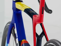 Women Trek Bikes Madone SLR 9 AXS Gen 8
