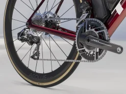 Women Trek Bikes Madone SLR 9 AXS Gen 8