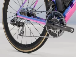 Women Trek Bikes Madone SLR 9 AXS Gen 8