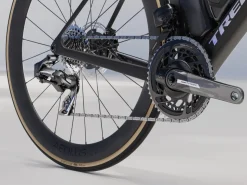 Women Trek Bikes Madone SLR 7 AXS Gen 8