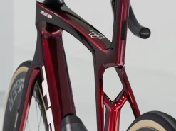 Women Trek Bikes Madone SLR 7 AXS Gen 8