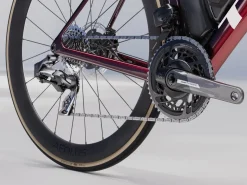 Women Trek Bikes Madone SLR 7 AXS Gen 8