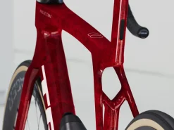 Women Trek Bikes Madone SLR 7 Gen 8