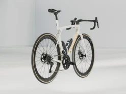 Women Trek Bikes Madone SLR 9 Gen 8