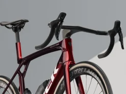 Women Trek Bikes Madone SLR 9 Gen 8