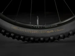 Trek Bikes Roscoe 6