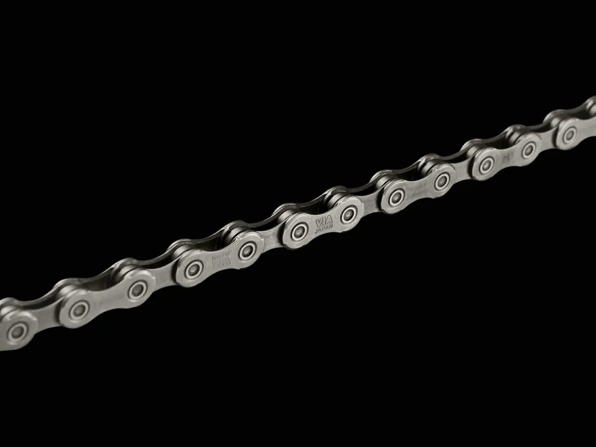 Trek Bikes Shimano XT/Ultegra CN-HG701 11-Speed Quick-Link Chain
